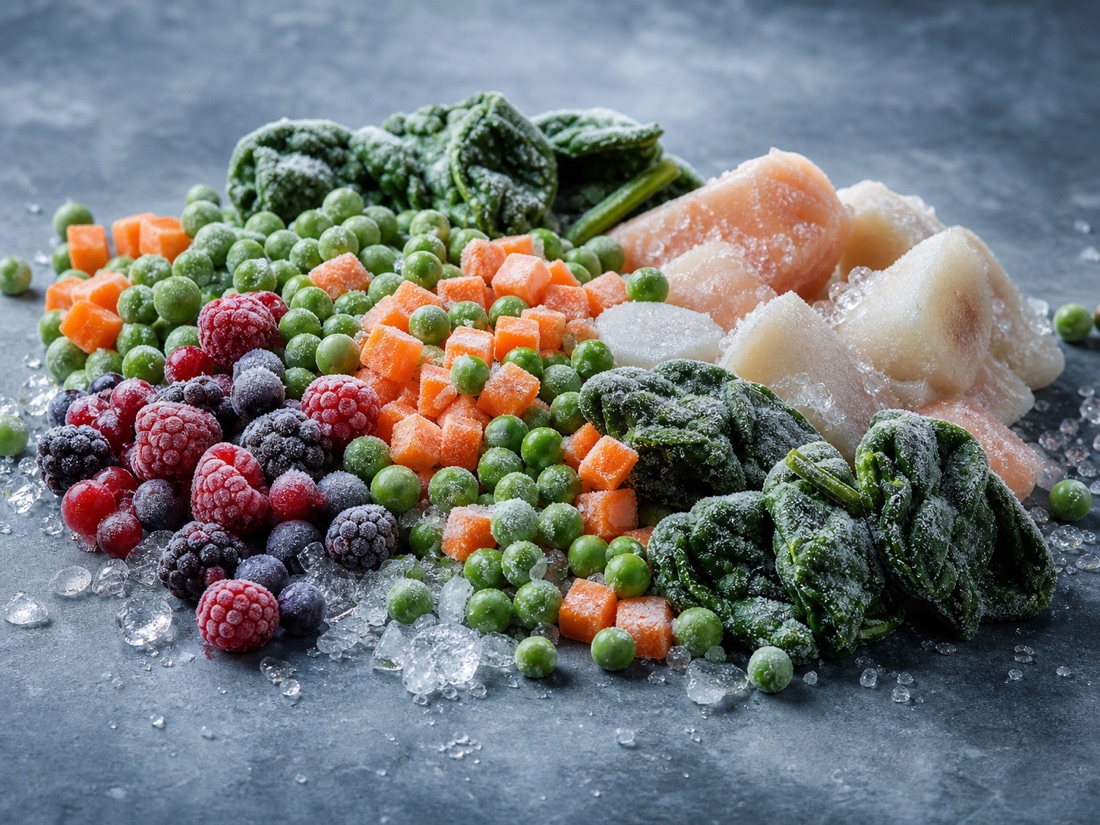 Légumes, fruits et produits surgelés avec cristaux de glace